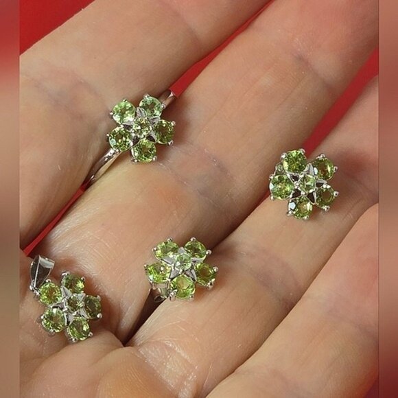 925 Sterling Silver Ring 6.75, Earrings, Pendant with Natural Peridot Gem - Picture 5 of 14